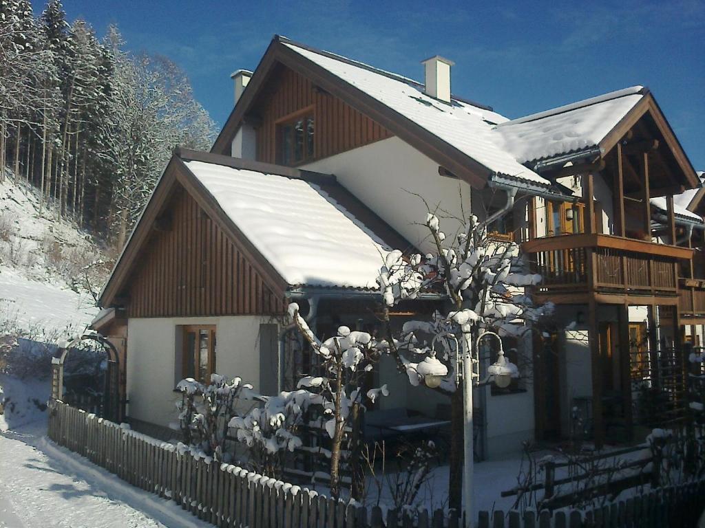 Ferienhaus Waldsicht Flachau Esterno foto